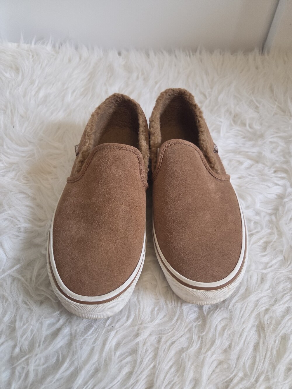 Vans Classic Slip-On Sherpa Lined Suede in Chestnut Brown - Picture 9 of 15